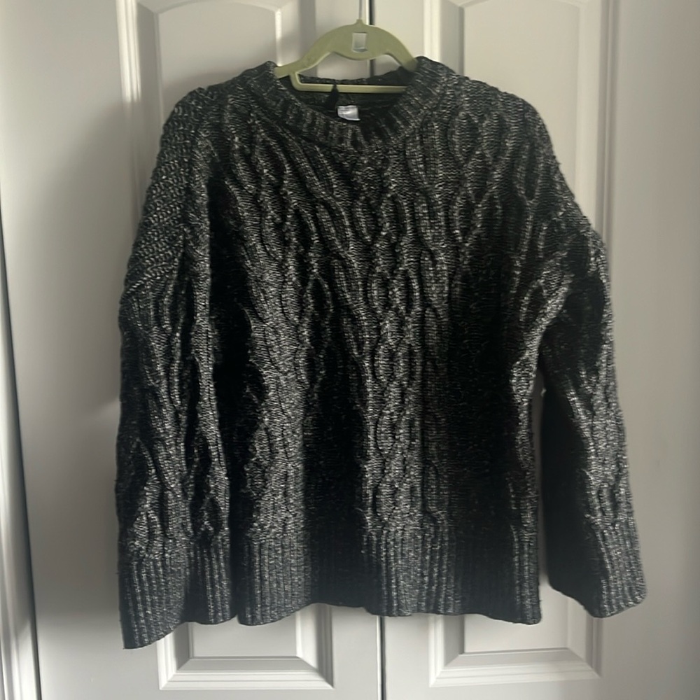 H&M Women’s Knitted Sweater Size M